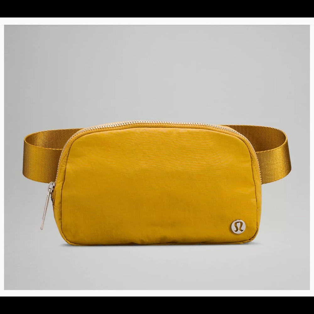 Lululemon Everywhere Belt Bag Fanny Pack in Parachute Yellow